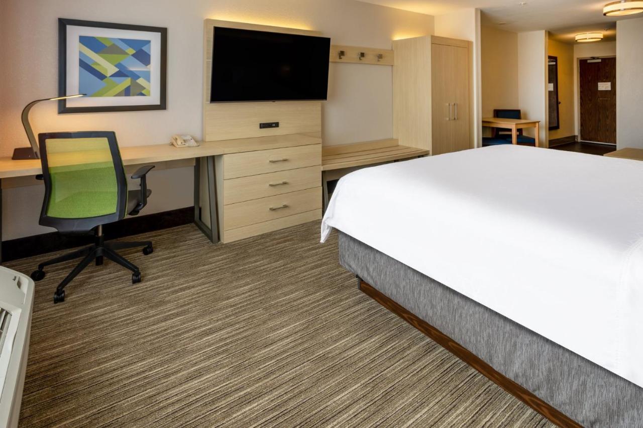 Holiday Inn Express Hotel & Suites Salisbury - Delmar, An Ihg Hotel Экстерьер фото