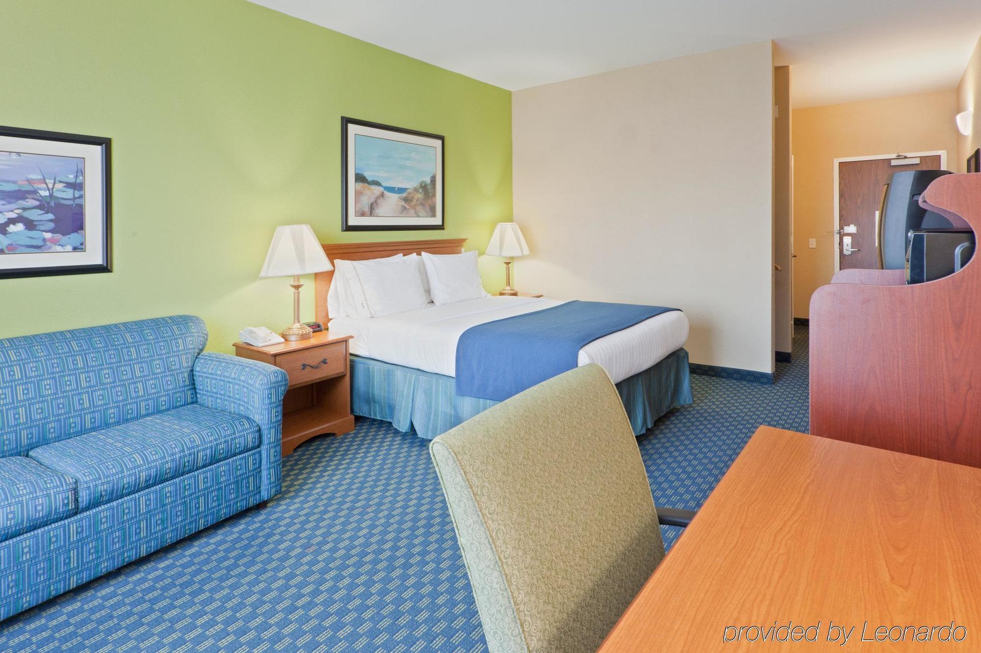 Holiday Inn Express Hotel & Suites Salisbury - Delmar, An Ihg Hotel Номер фото